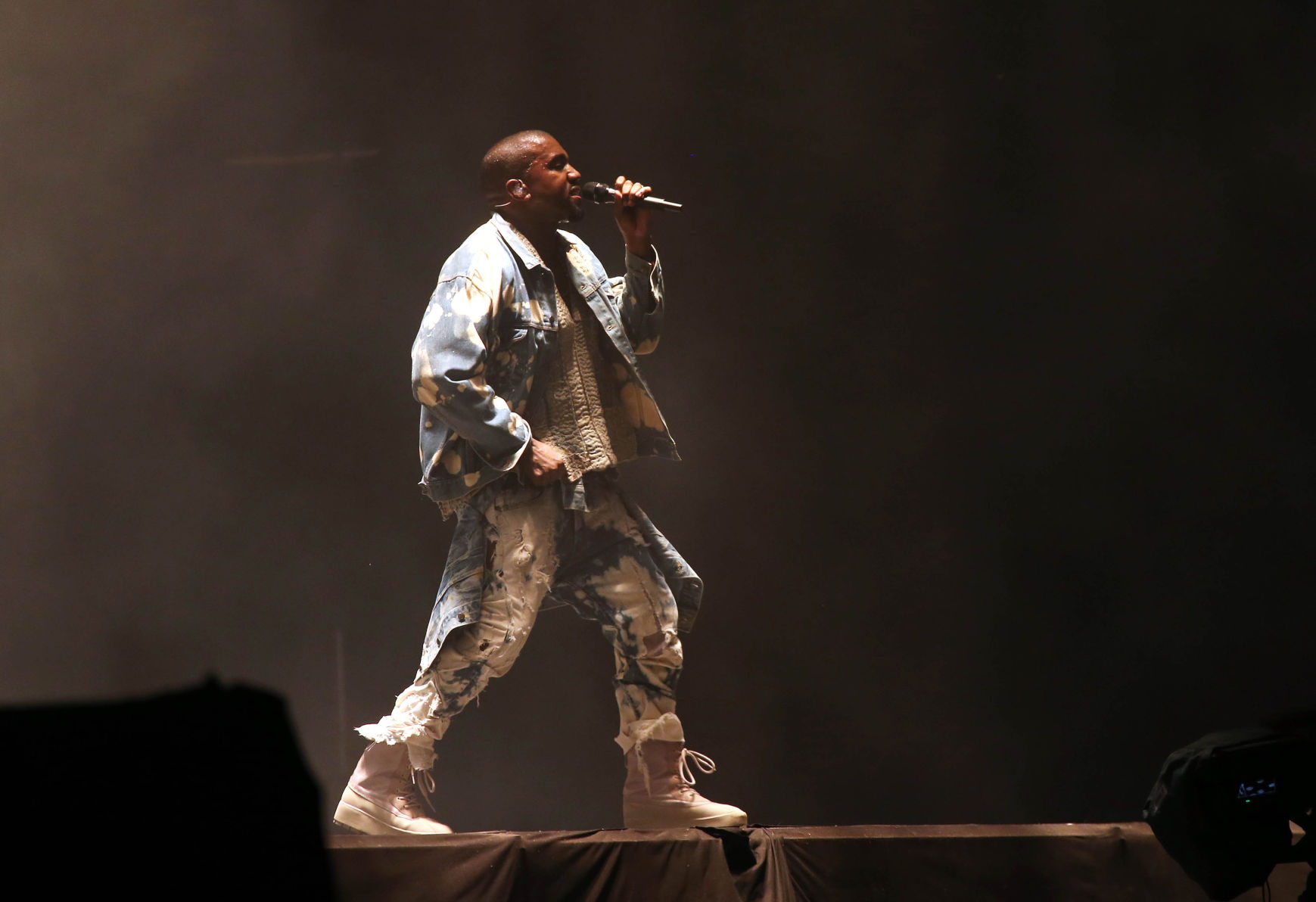 2015: Glastonbury Music Fest